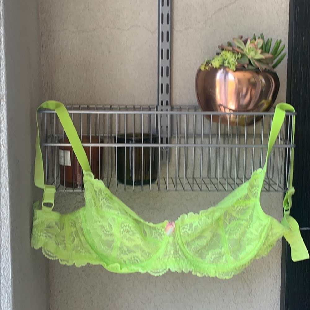 NWOT blush bra 32dd